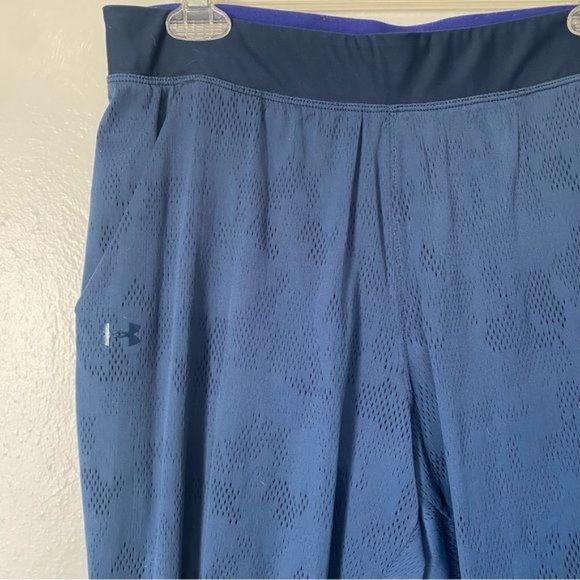 Under Armour Navy/Teal Mesh Camo Vanish Crop Size M - Picture 5 of 6